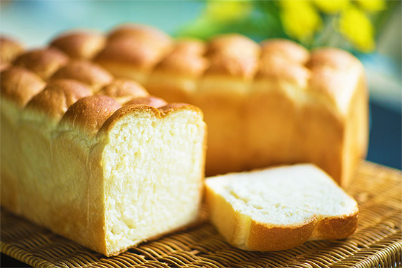 朝食バイキング 豆乳パン