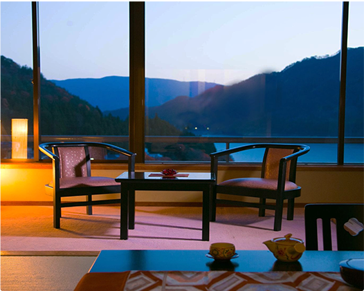 本館広めの和室14畳 檜の内風呂付